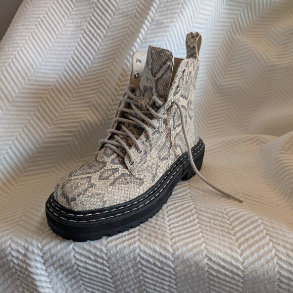 Black Suede X Caroline Stanbury Python Drea Lug Sole Combat Boots Womens 7 - 7.5 - Picture 3 of 12